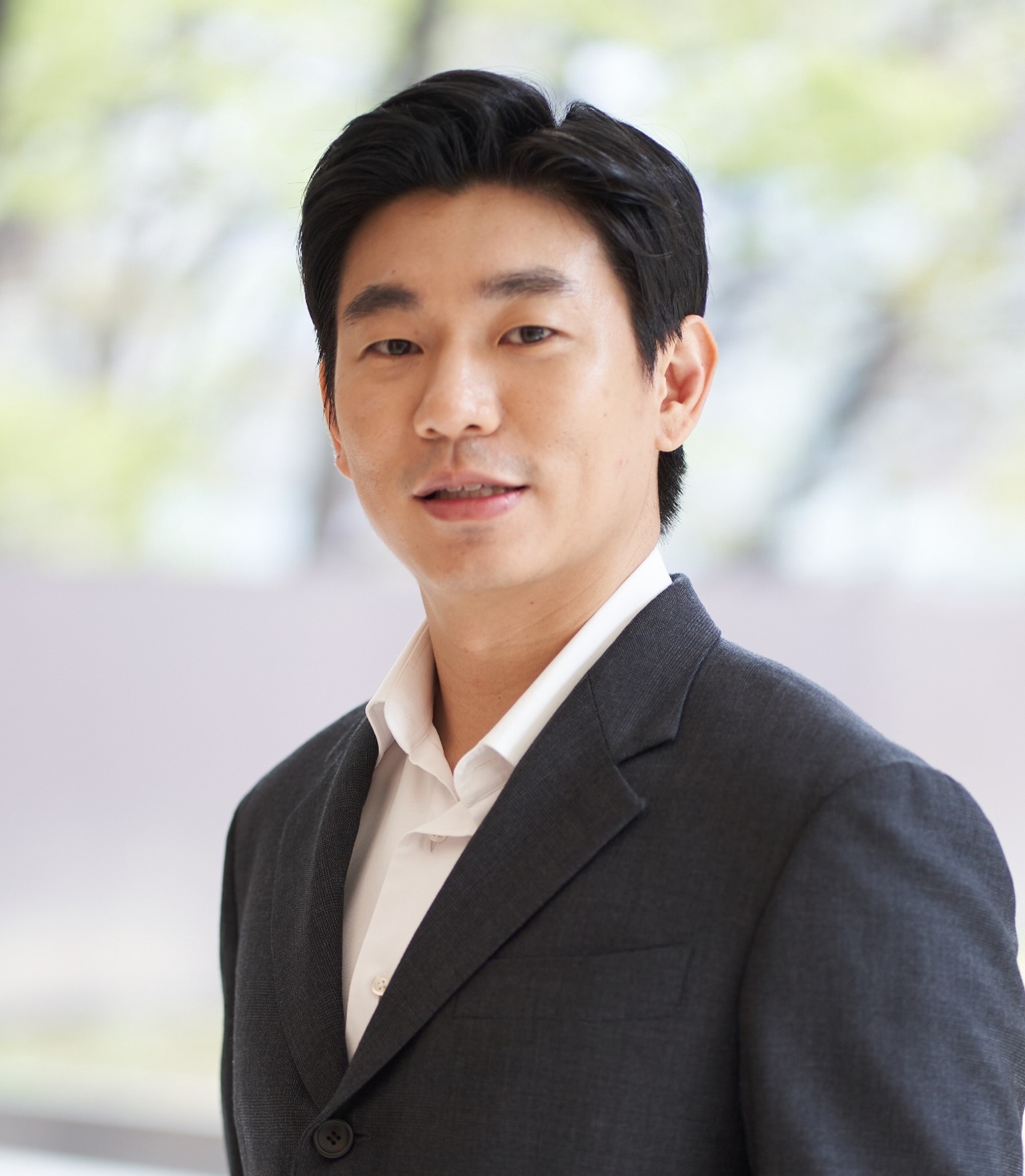 Nicholas Handrian (標題圖檔)